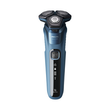 Load image into Gallery viewer, Philips Wet &amp; Dry electric shaver  S5582
