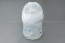 Load image into Gallery viewer, Philips Avent Natural Bottle 125ml SCF030 / 10