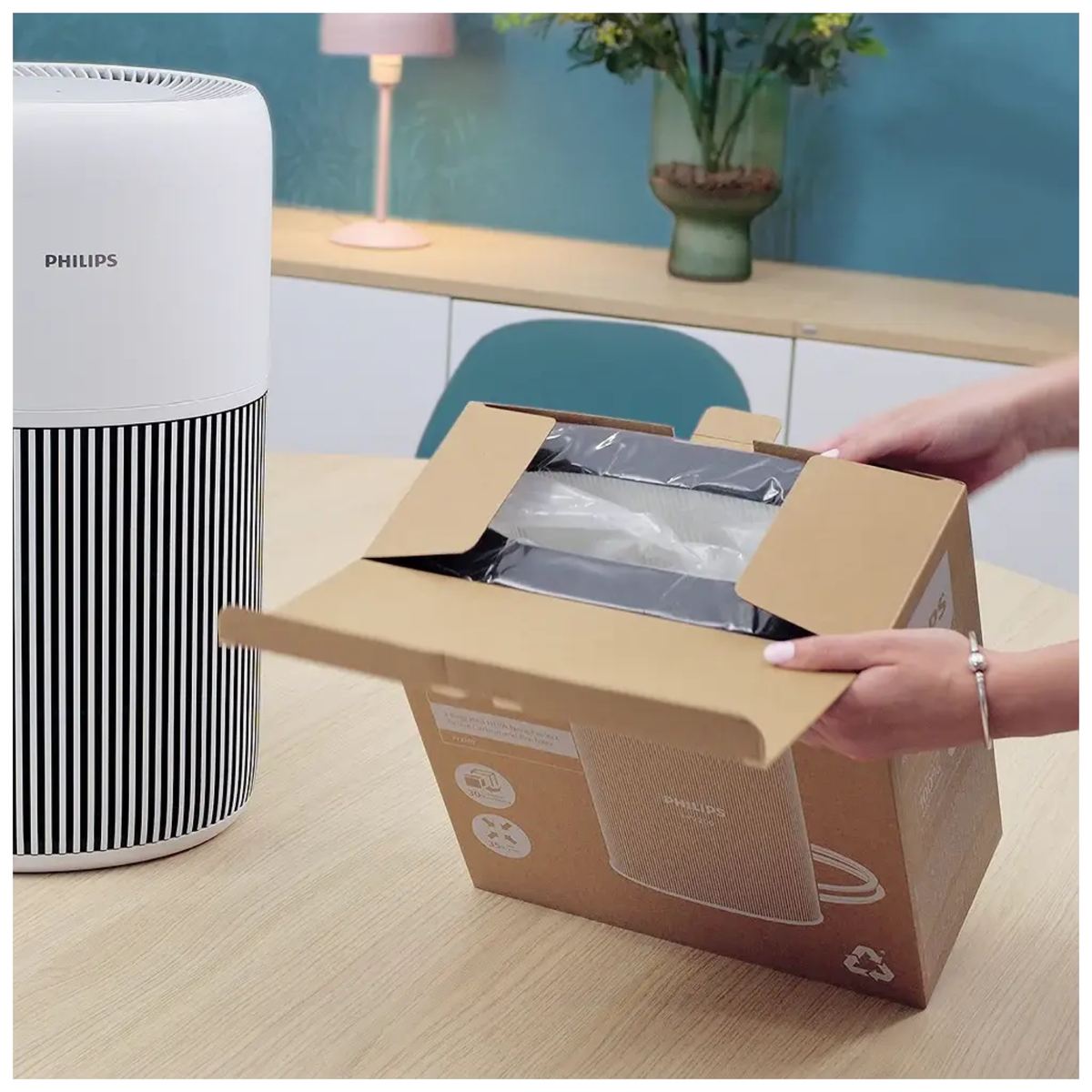 Philips FY2200 Filter for 2200 Series AC2210, AC2220 and AC2221 Air Purifiers, HEPA NanoProtect + Active Carbon, 36 Months Lifetime, Black/White